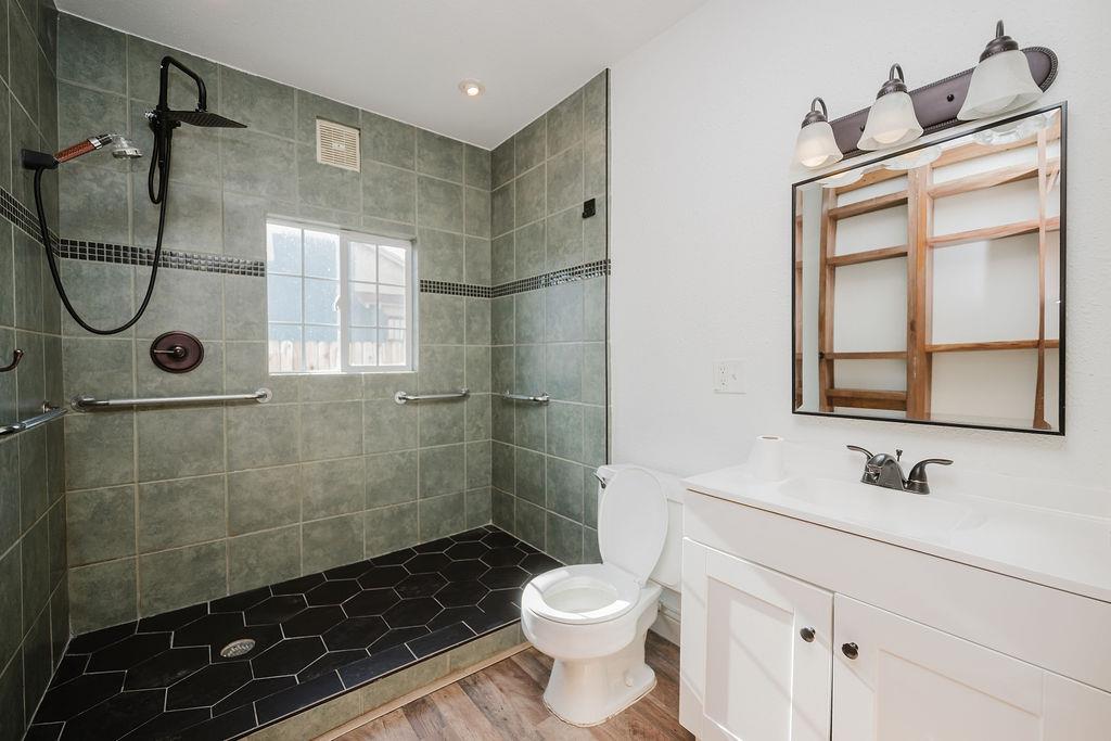 1421 E Terrace Avenue