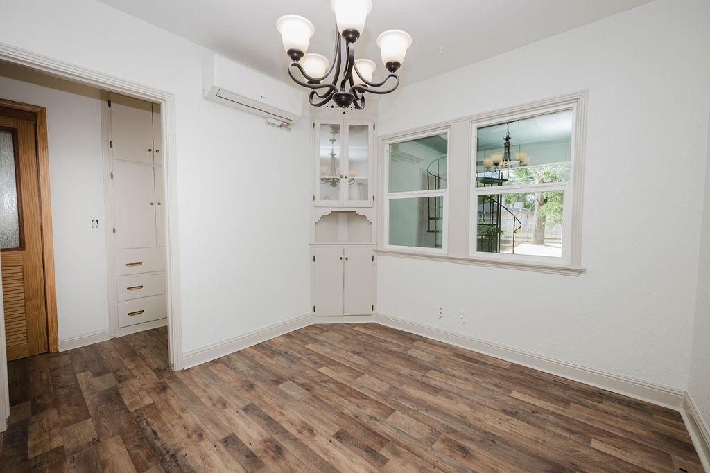 1421 E Terrace Avenue