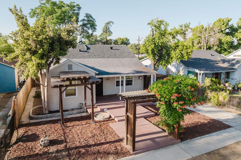 1421 E Terrace Avenue