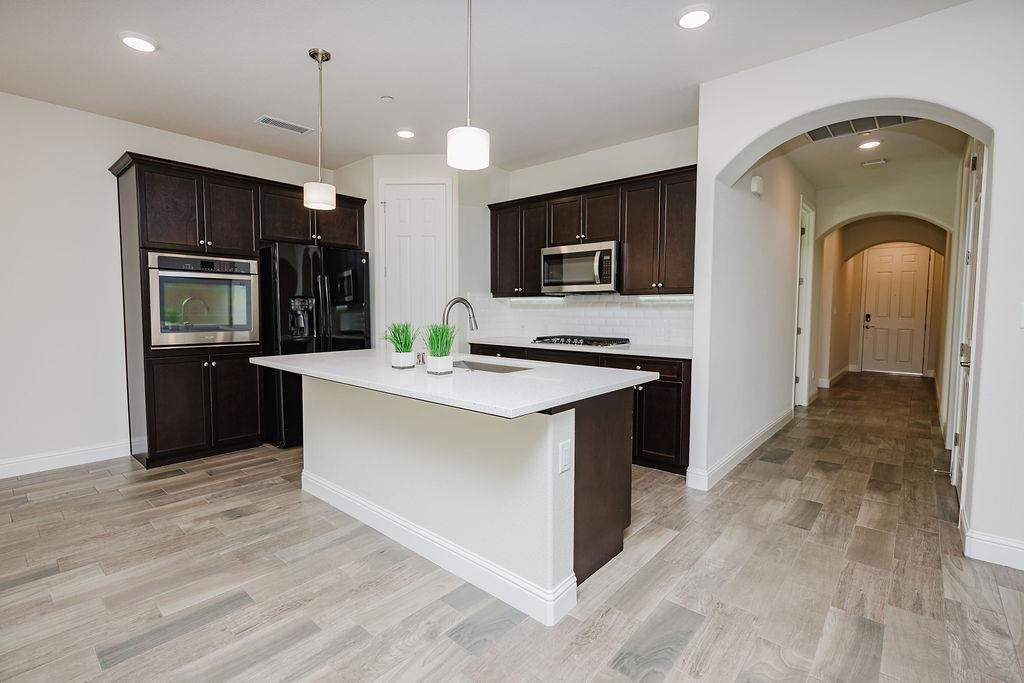 1407 E Via Azzurra Way