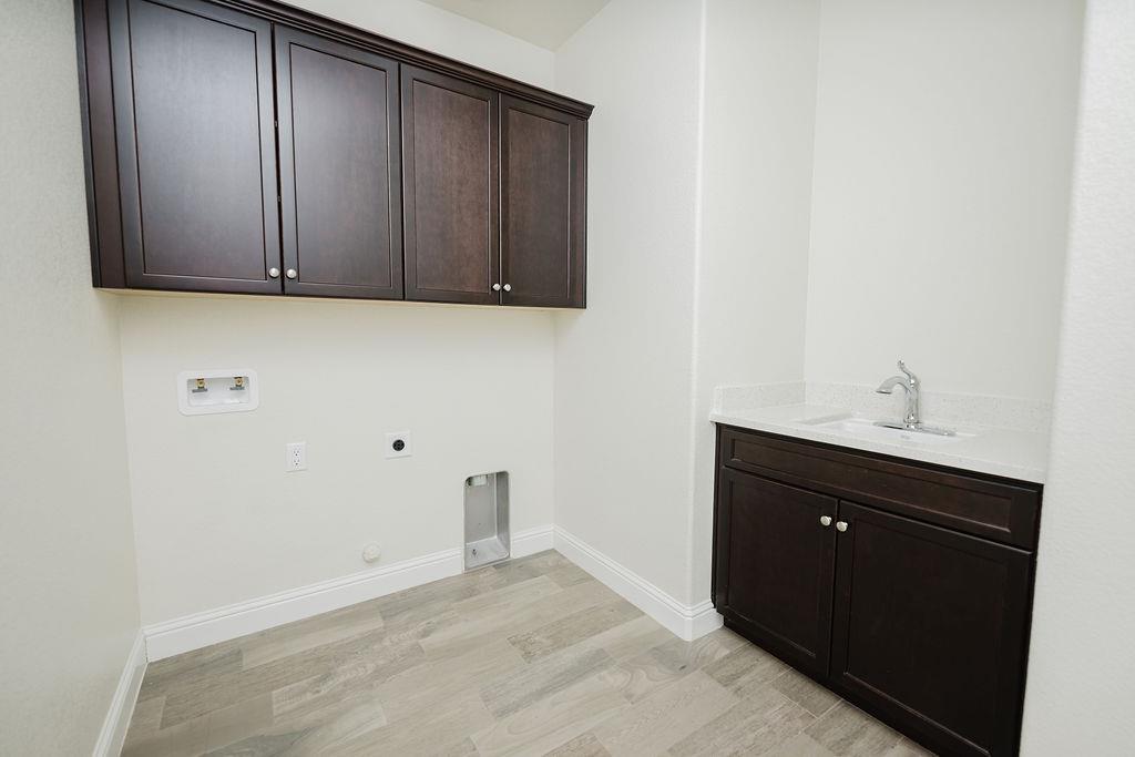 1407 E Via Azzurra Way