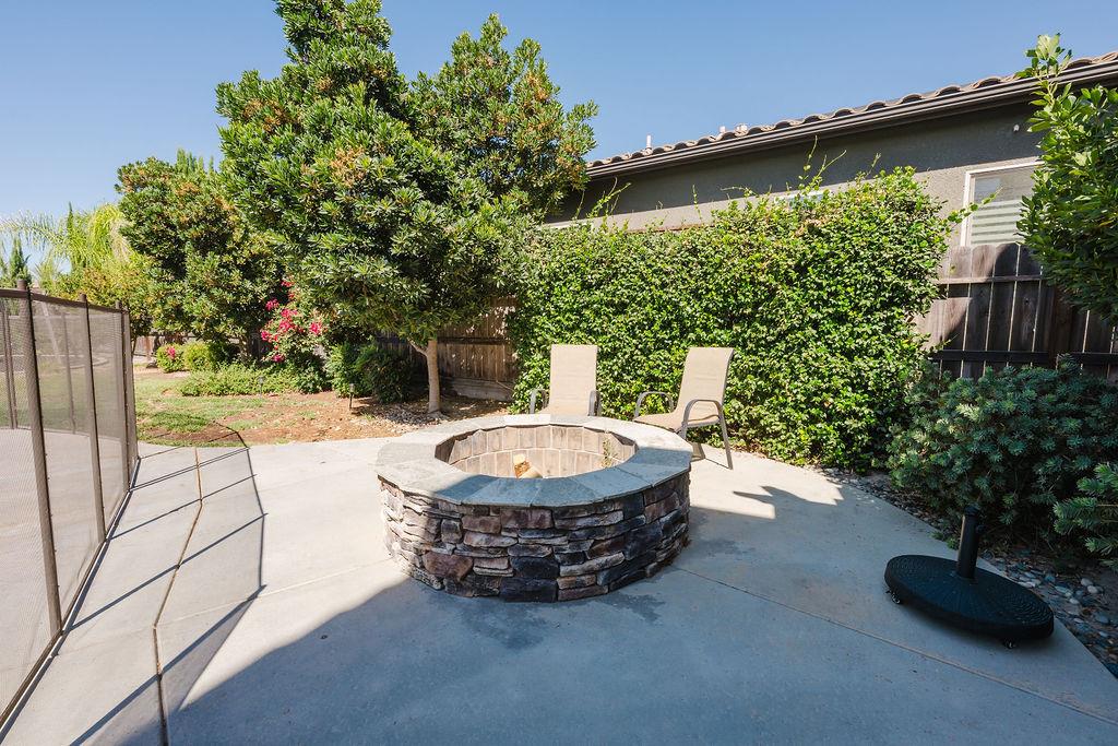1671 E Bella Fiore Drive