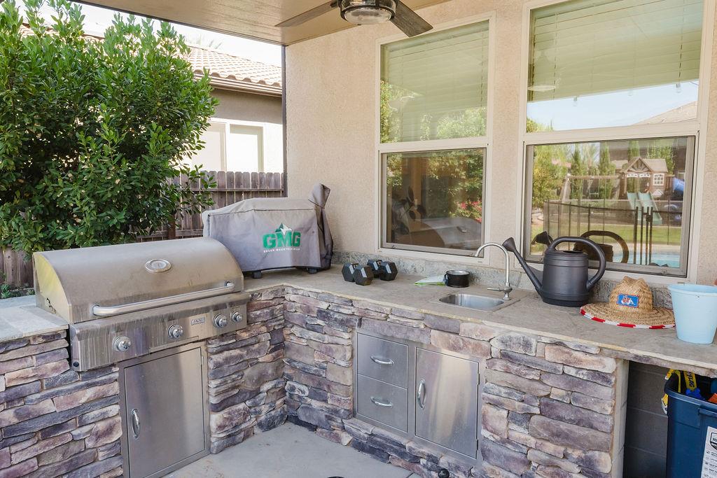 1671 E Bella Fiore Drive