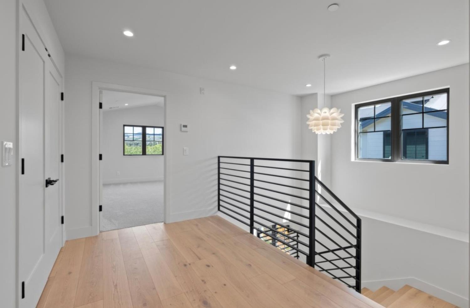 525 Creekside Court