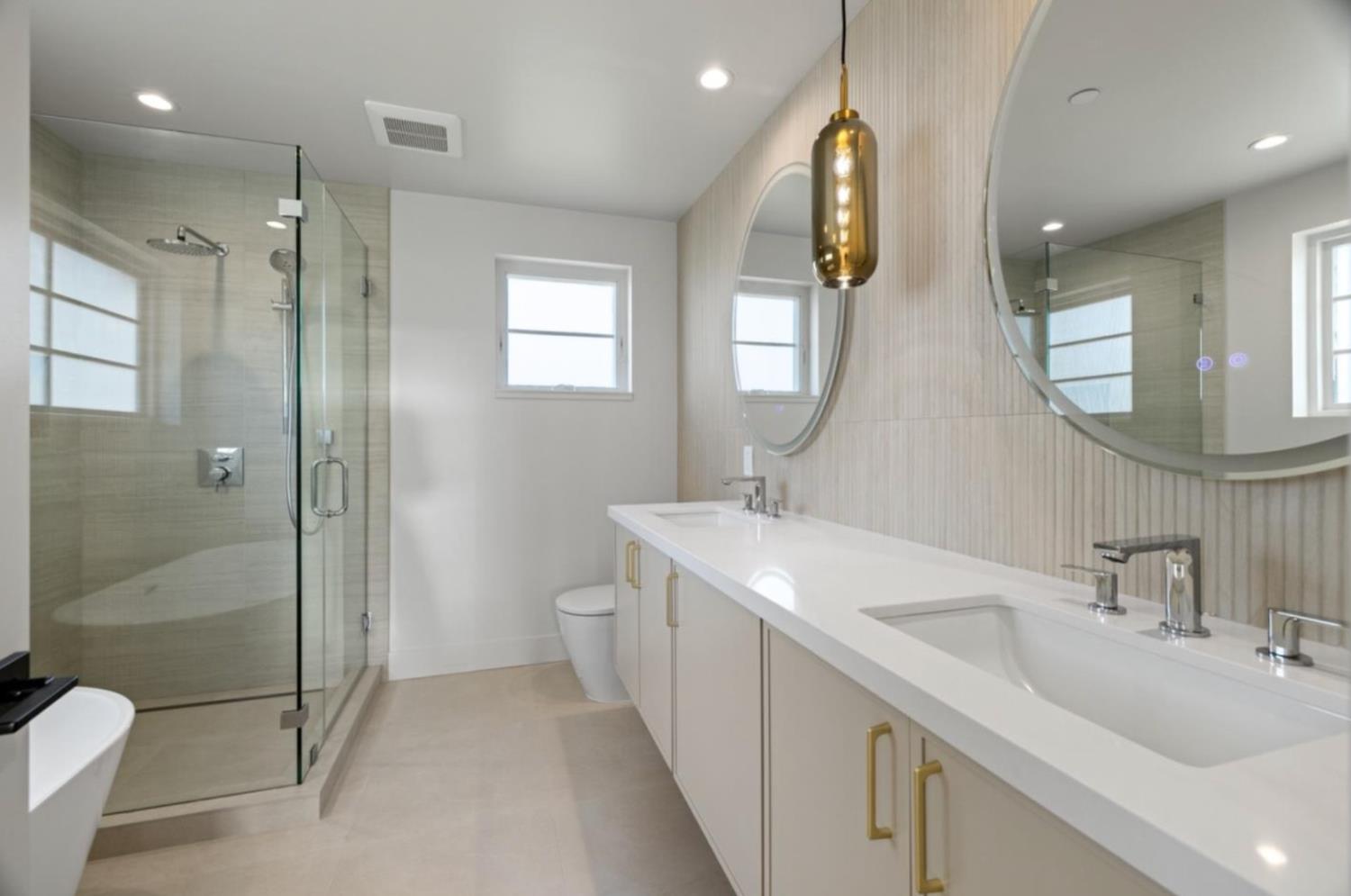 577 Creekside Court