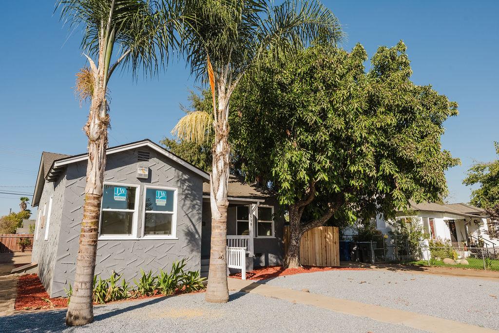 1538 W Cortland Avenue