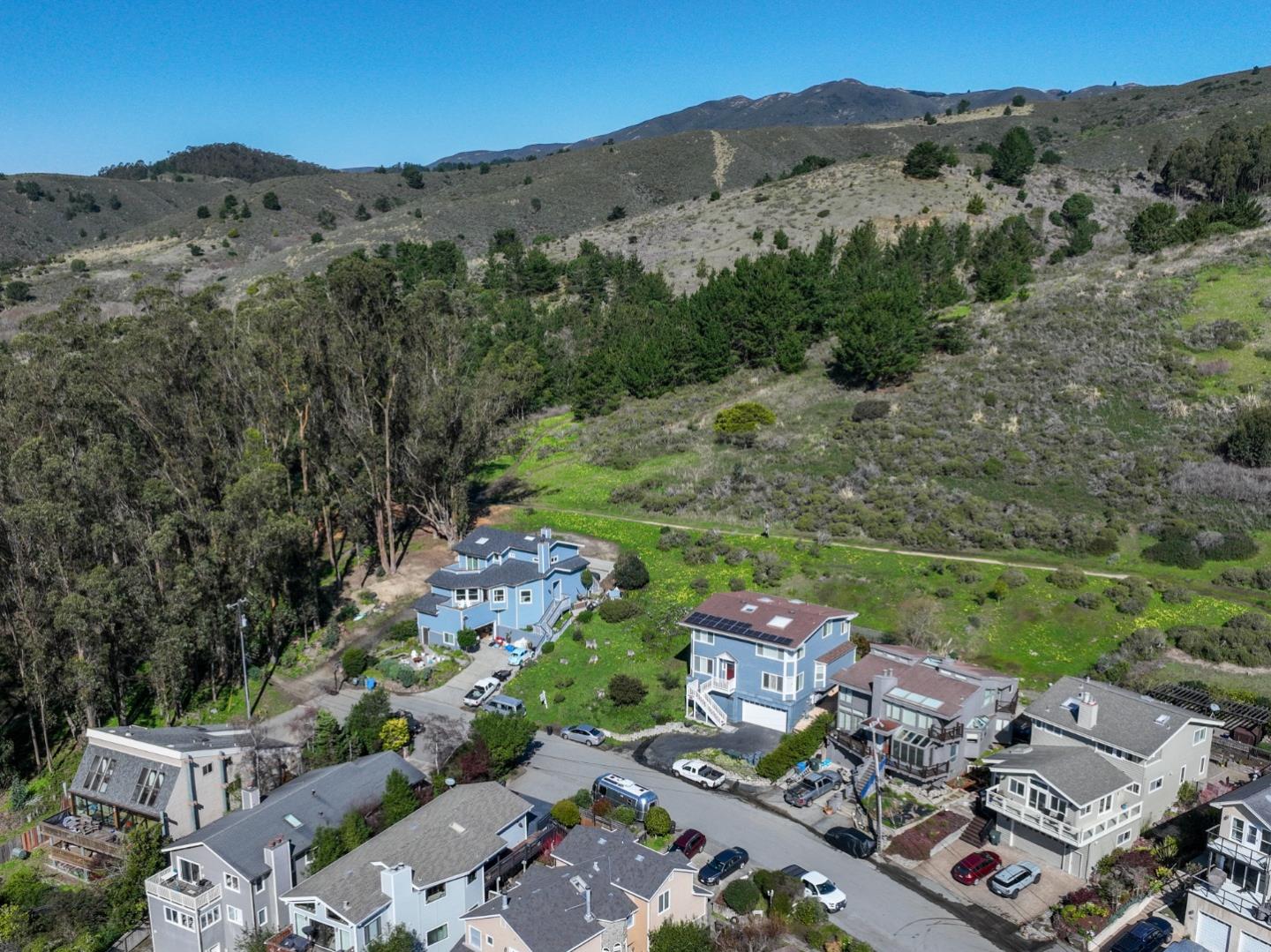 1070 San Carlos AVE