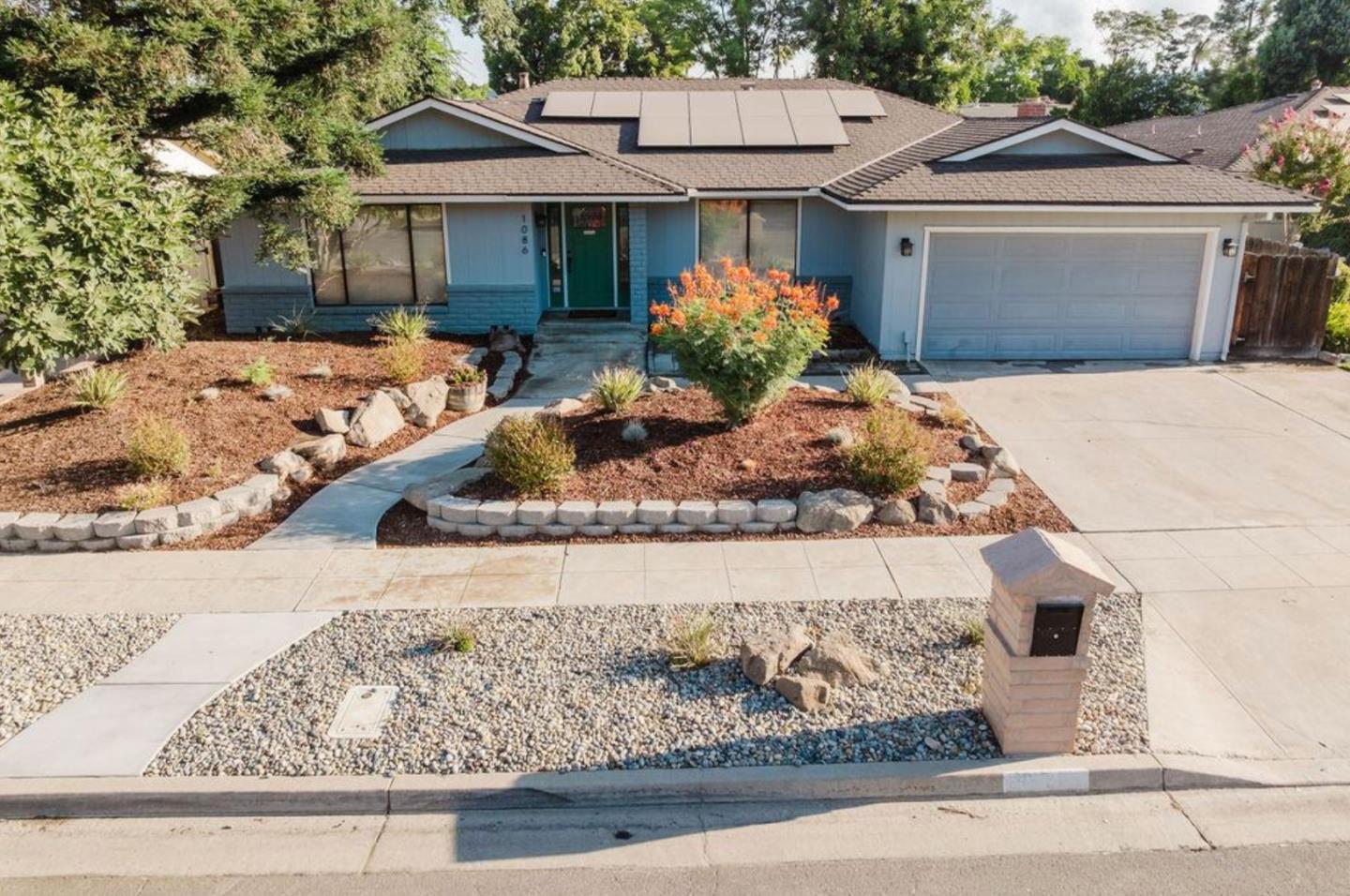 1086 West Fremont Avenue