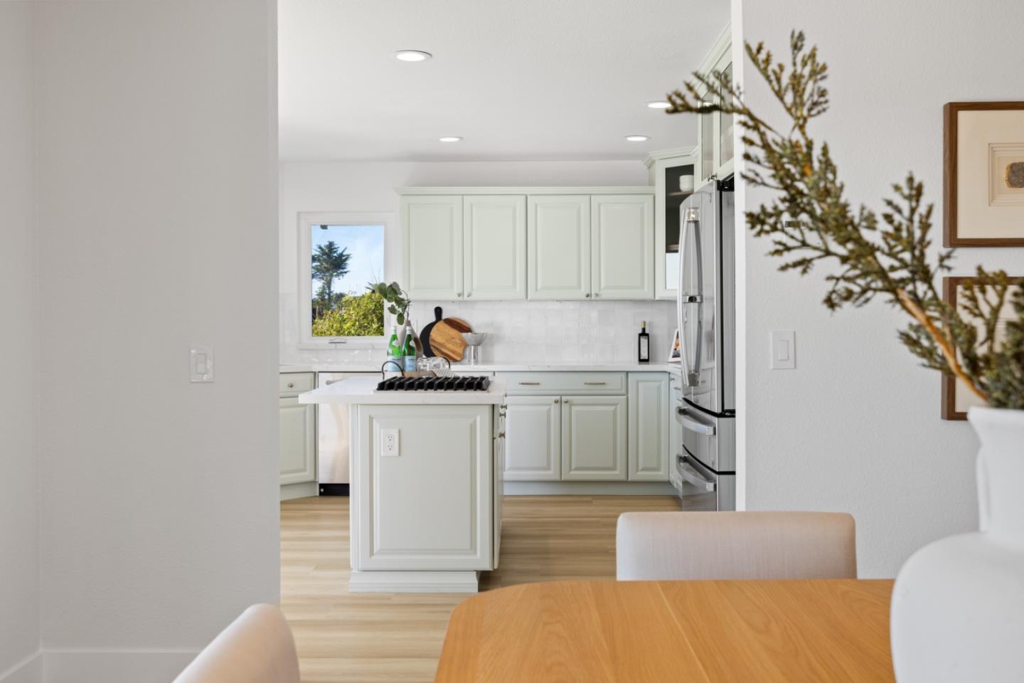 211 Washington Boulevard