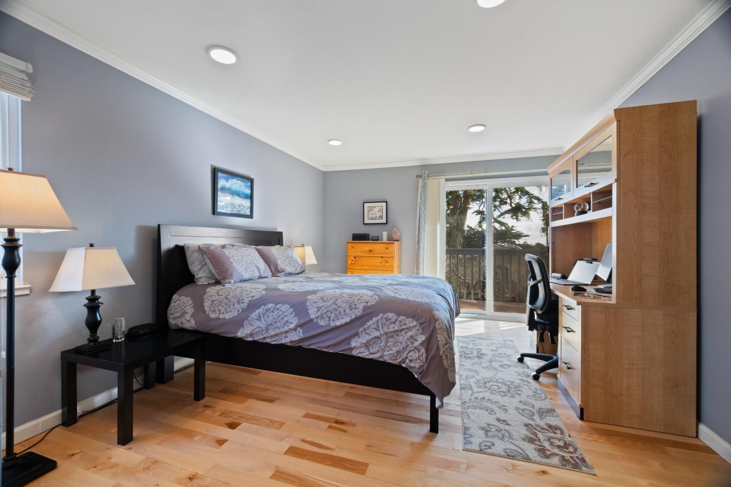 256 6th Street