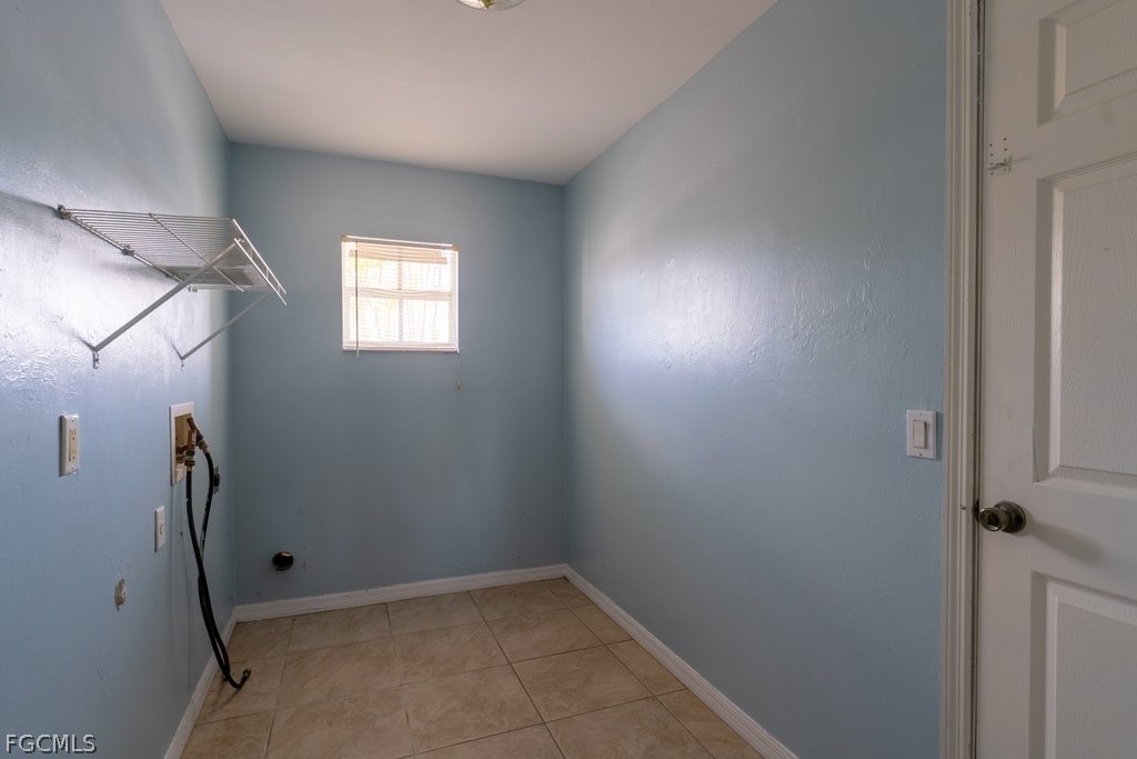 1240 NW 22nd PL