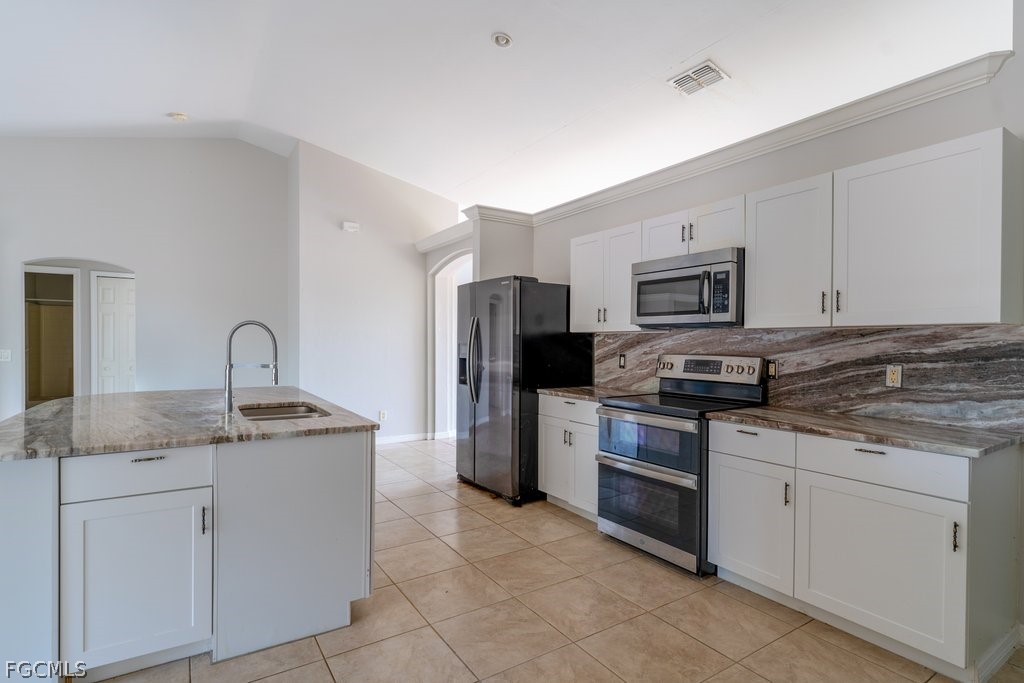 1240 NW 22nd PL