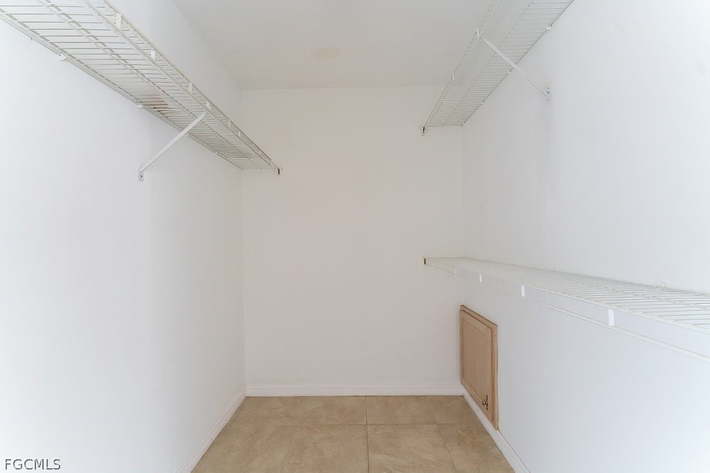 1240 NW 22nd PL