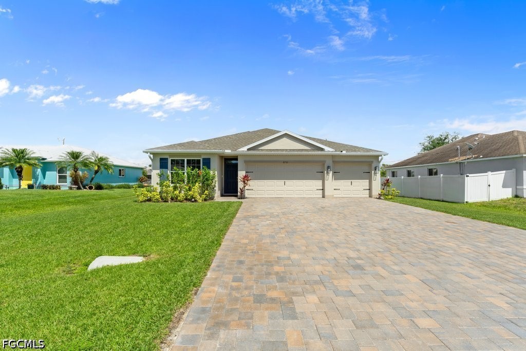 2721 SW 11th CT