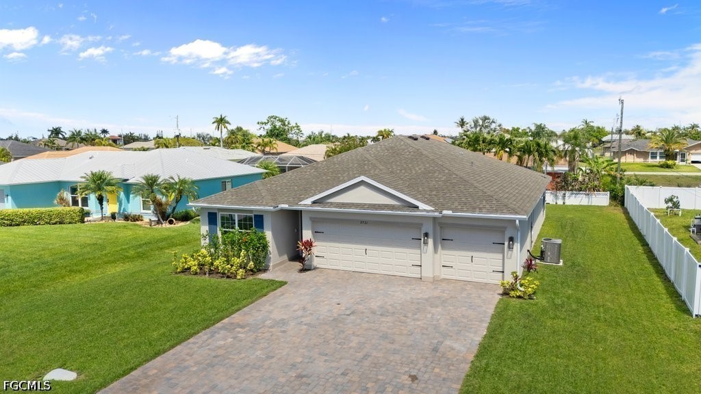 2721 SW 11th CT
