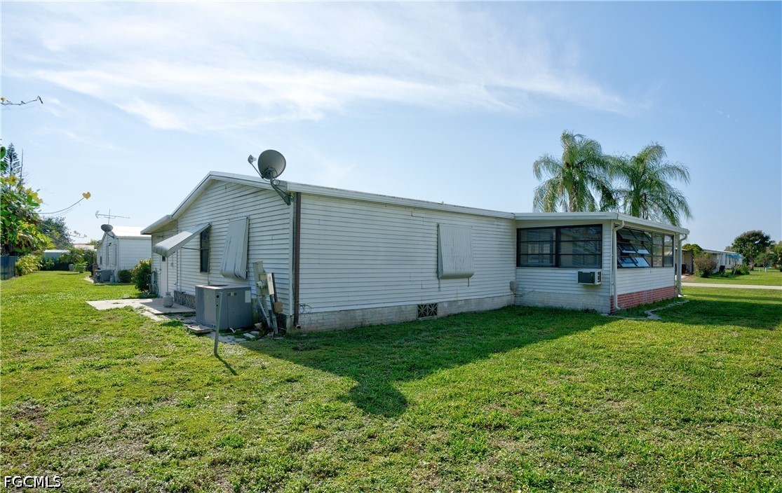 26260 Squire LN