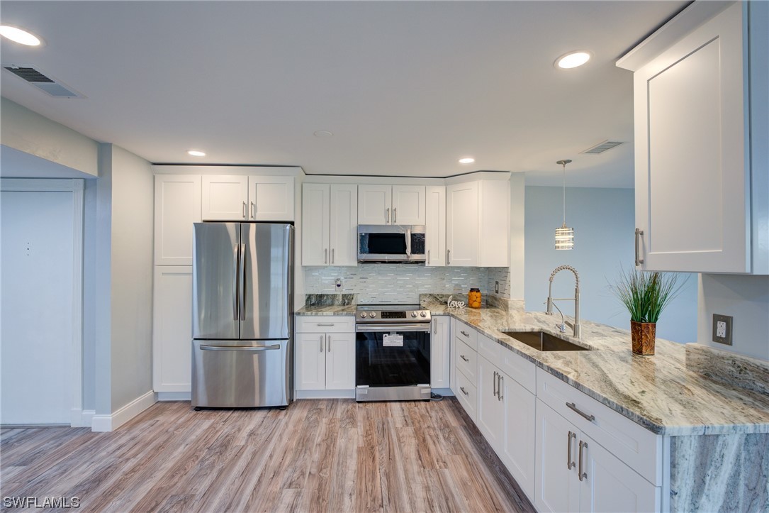 4840 Golf Club CT 8