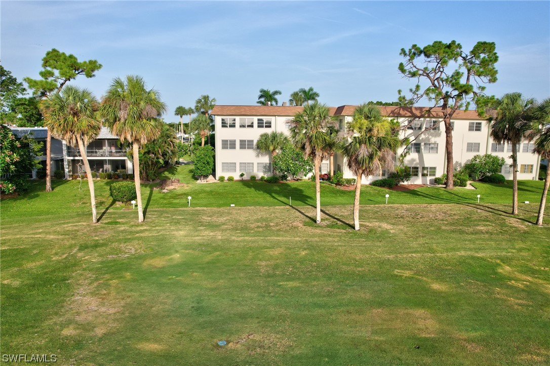 4840 Golf Club CT 8