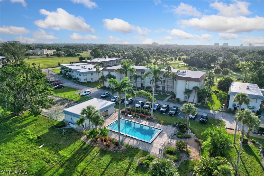 4840 Golf Club CT 8