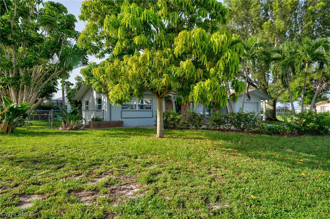 4033 Country Club BLVD