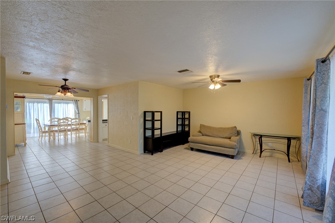 4033 Country Club BLVD