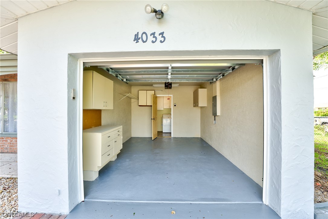 4033 Country Club BLVD