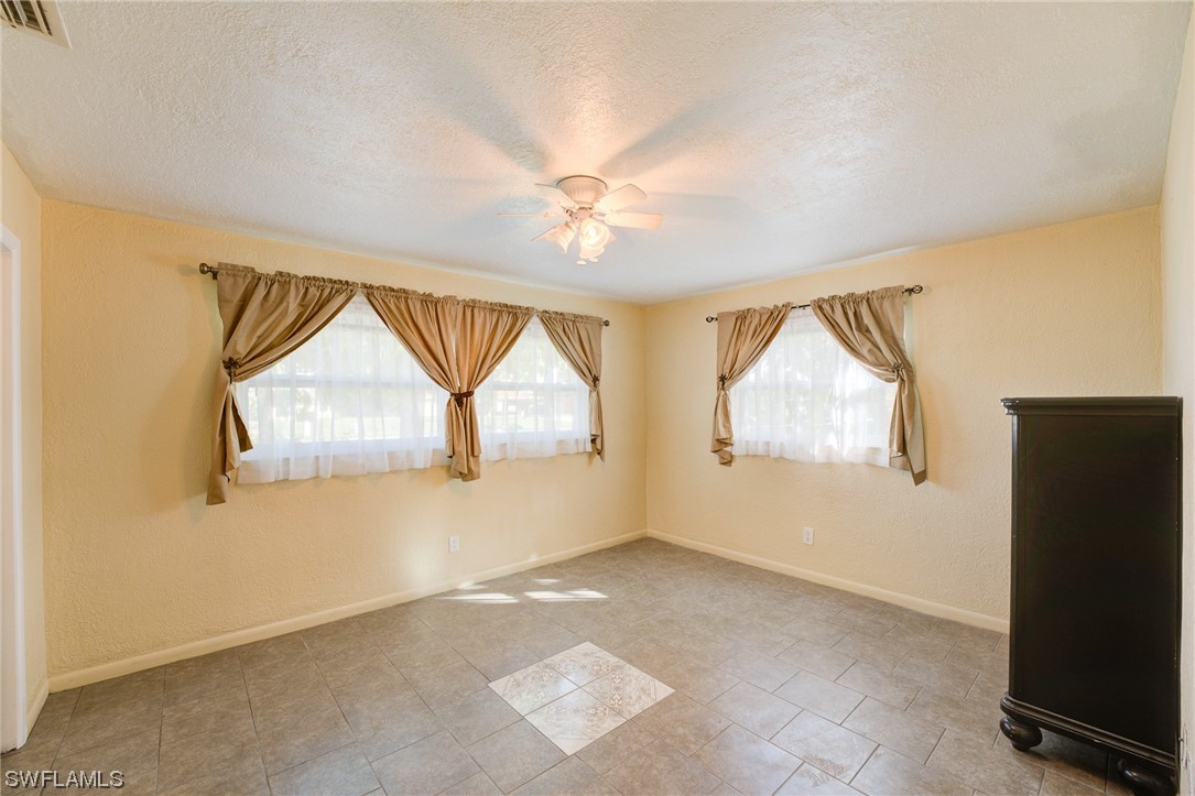 4033 Country Club BLVD