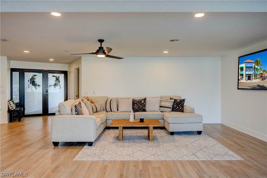 4310 Perth CT