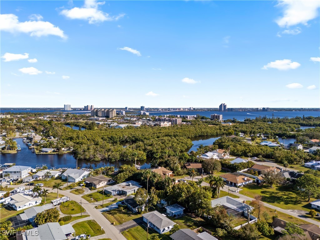 475 Grenier DR