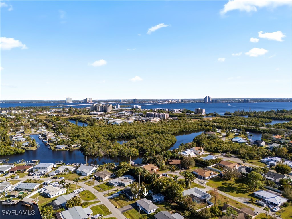 475 Grenier DR