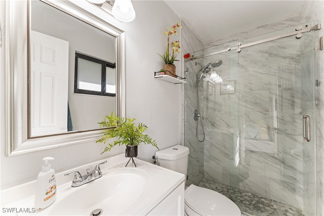 475 Grenier DR