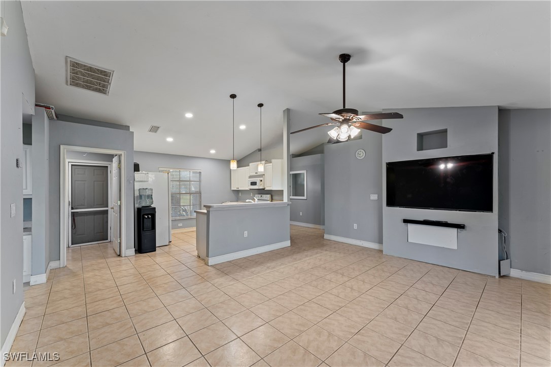 3810 9th ST W