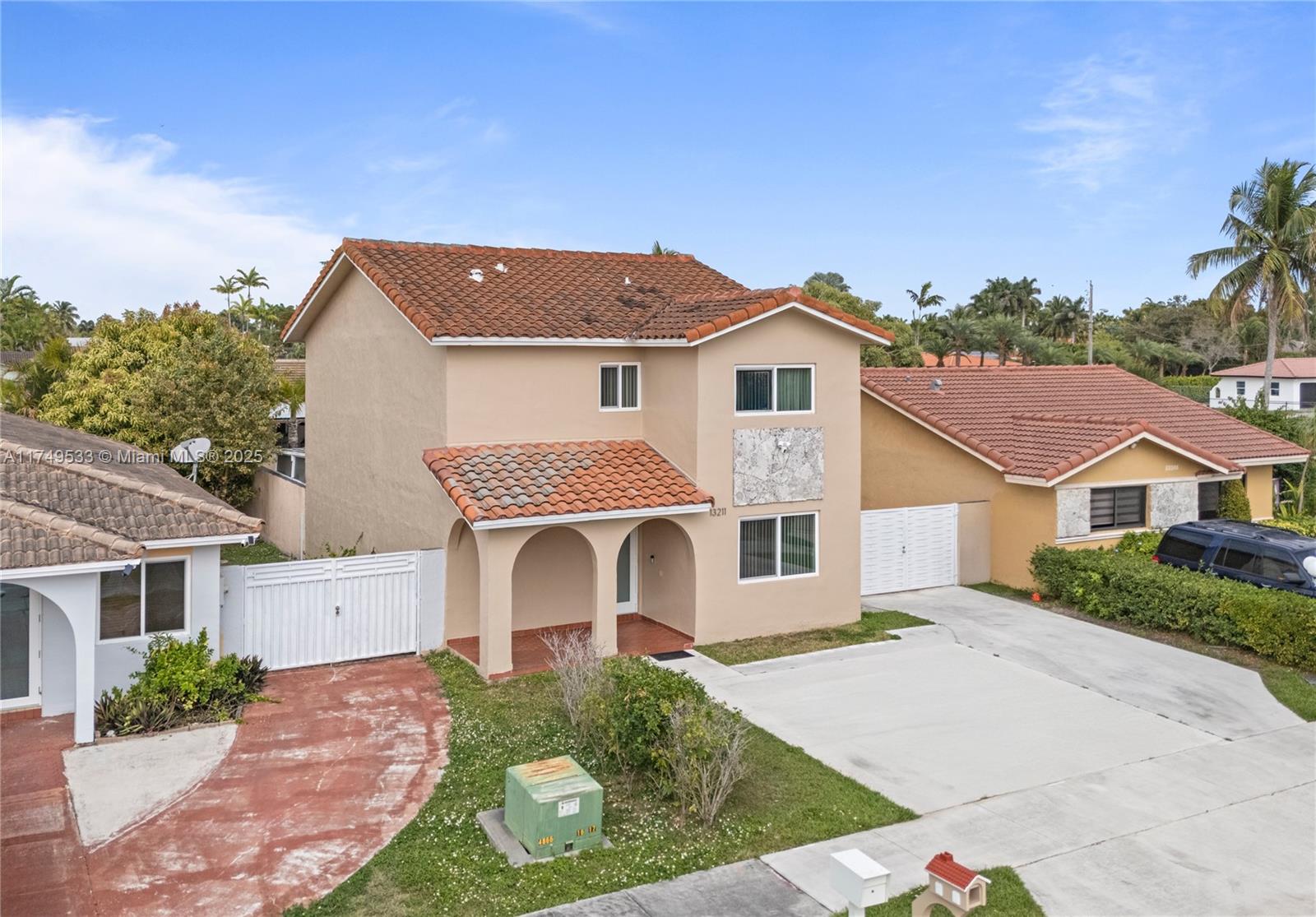 13211 SW 38th Ter