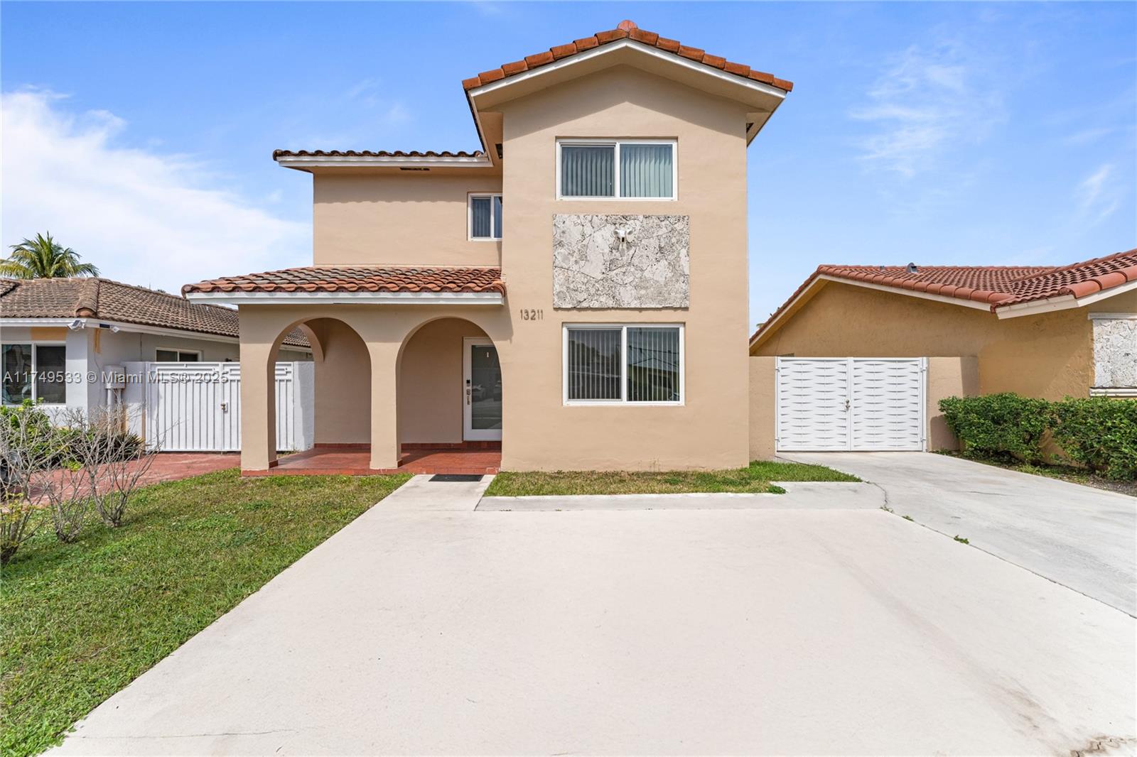 13211 SW 38th Ter