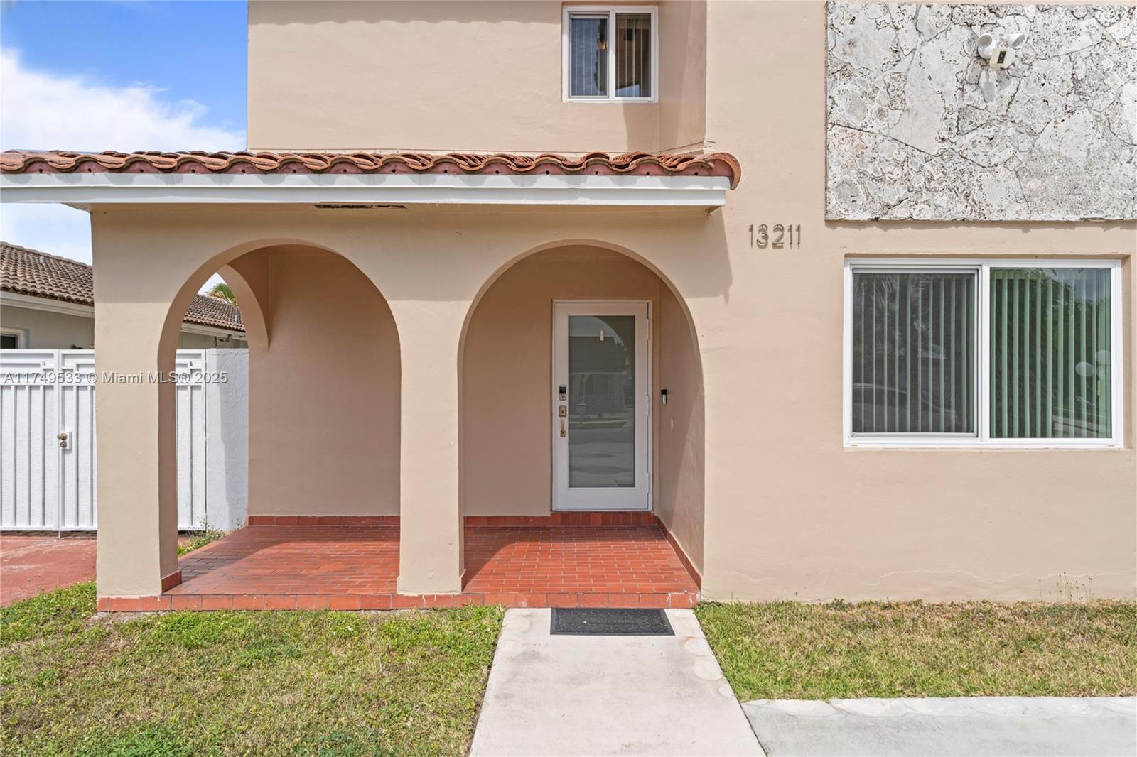 13211 SW 38th Ter