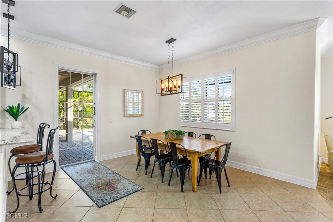 928 SW 36th TER