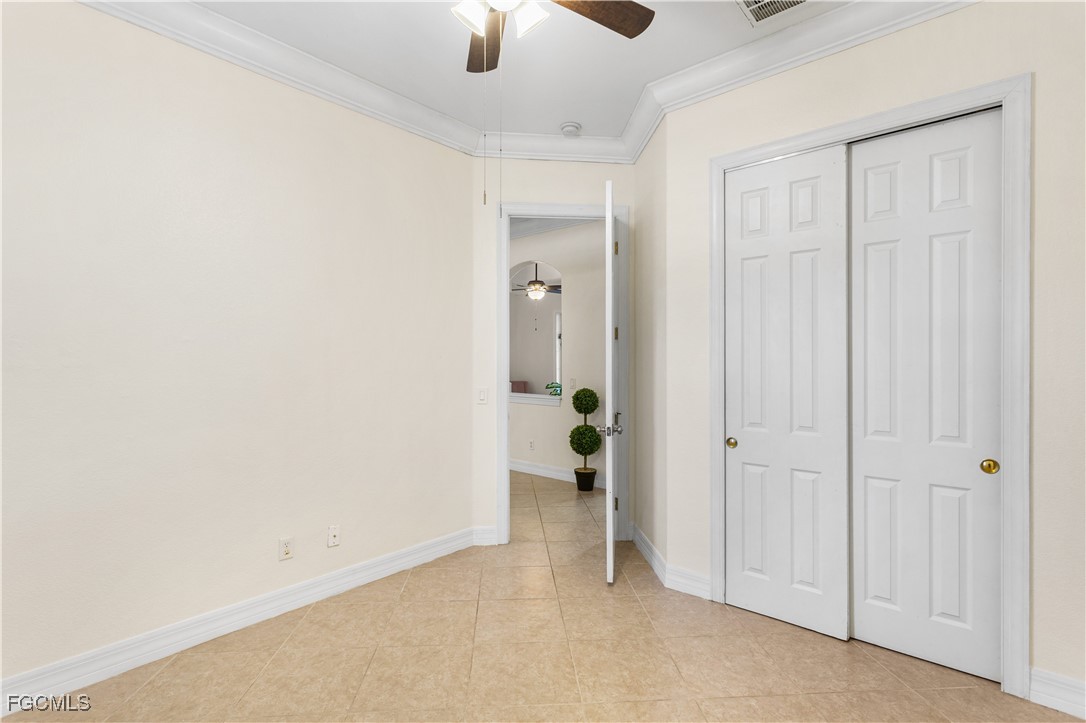 928 SW 36th TER