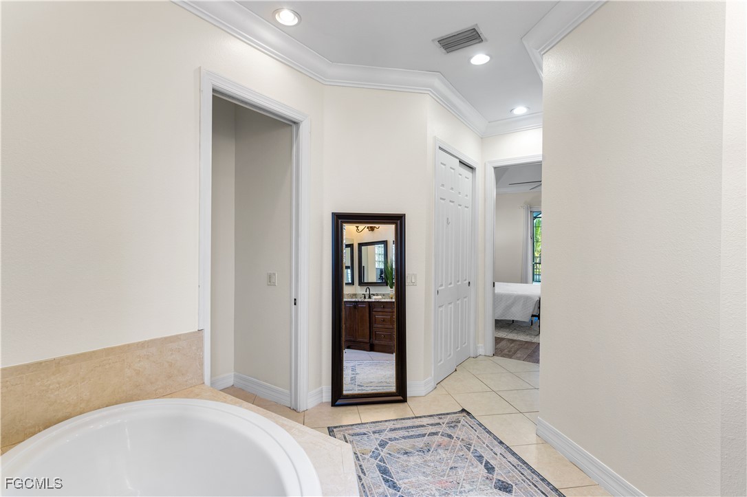 928 SW 36th TER