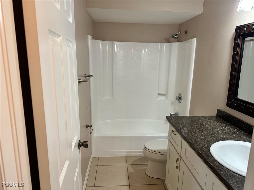 1025 SE 24th AVE 1