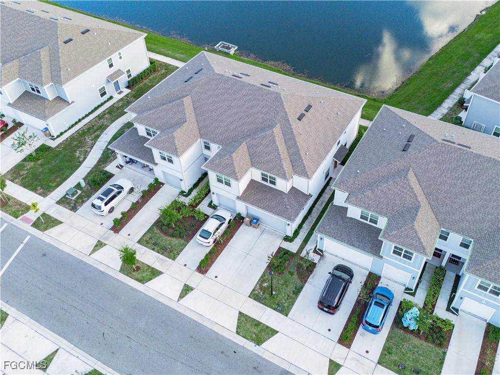 4580 Sparkling Shell AVE