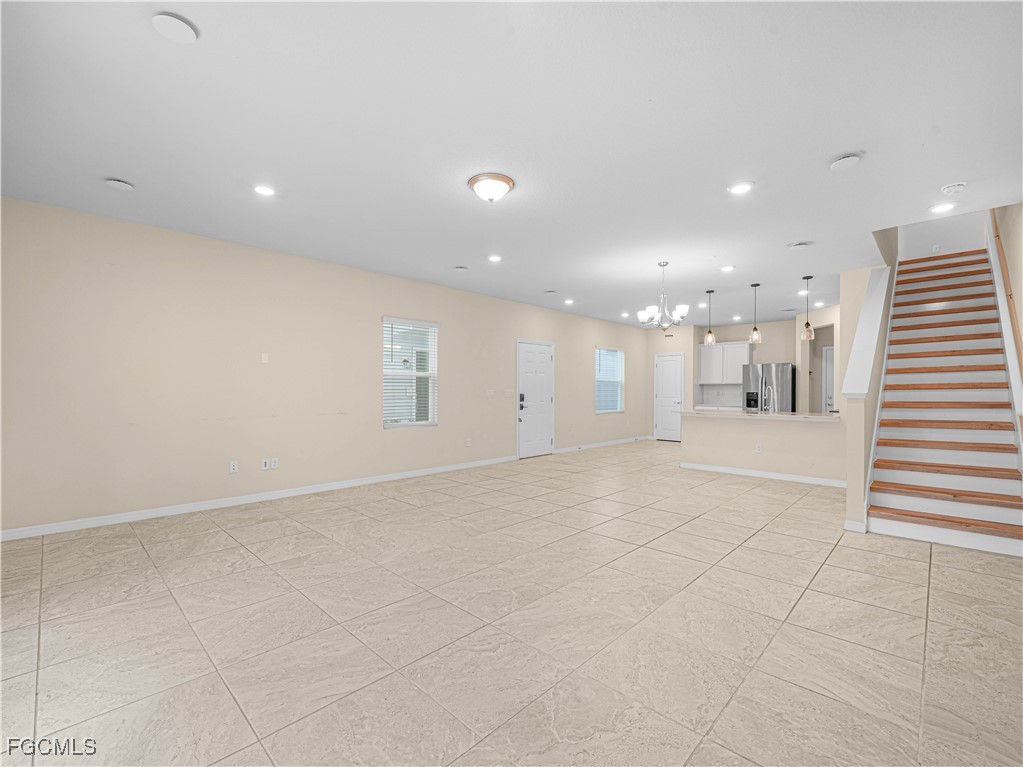 4580 Sparkling Shell AVE