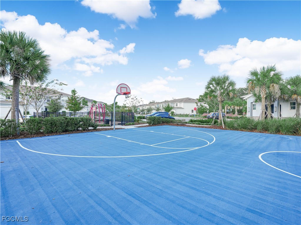 4580 Sparkling Shell AVE