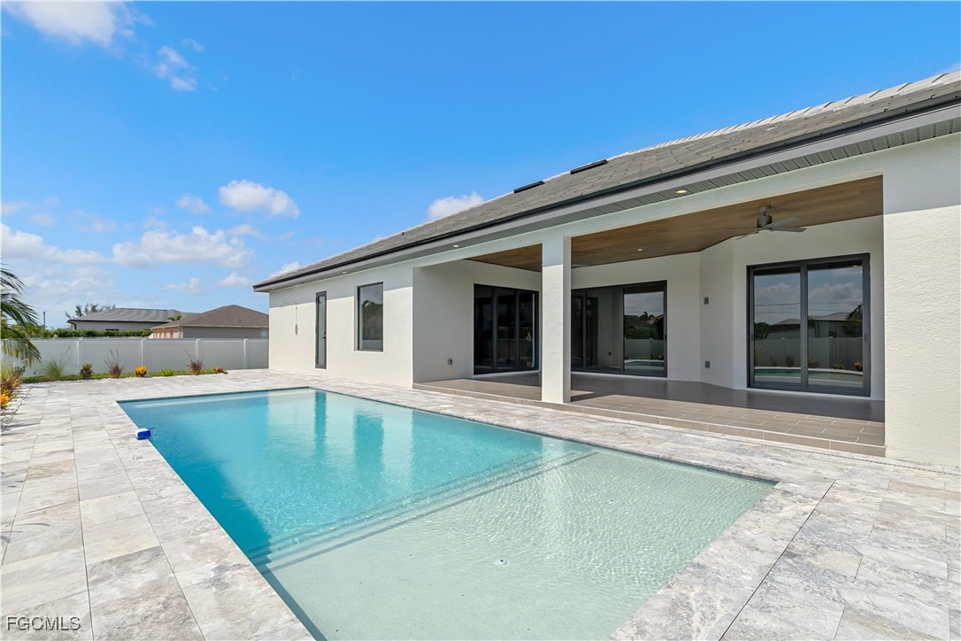 109 NW 35th PL