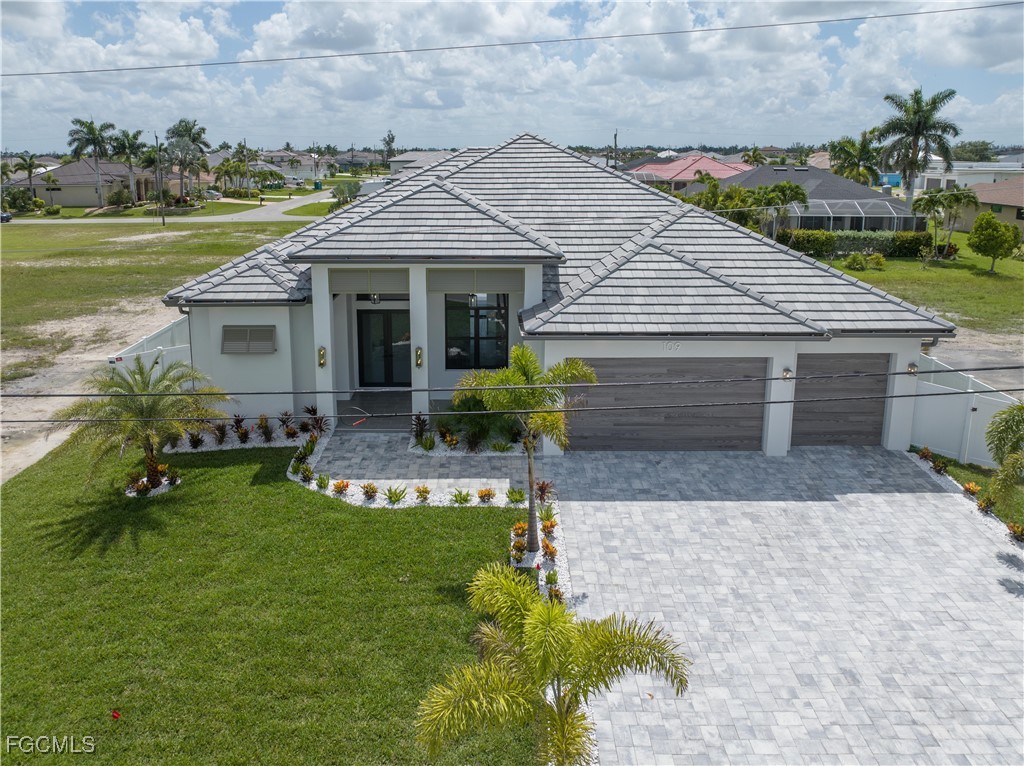 109 NW 35th PL
