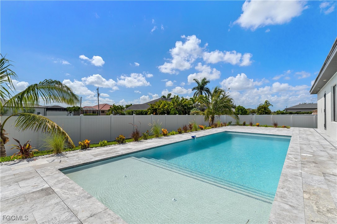 109 NW 35th PL