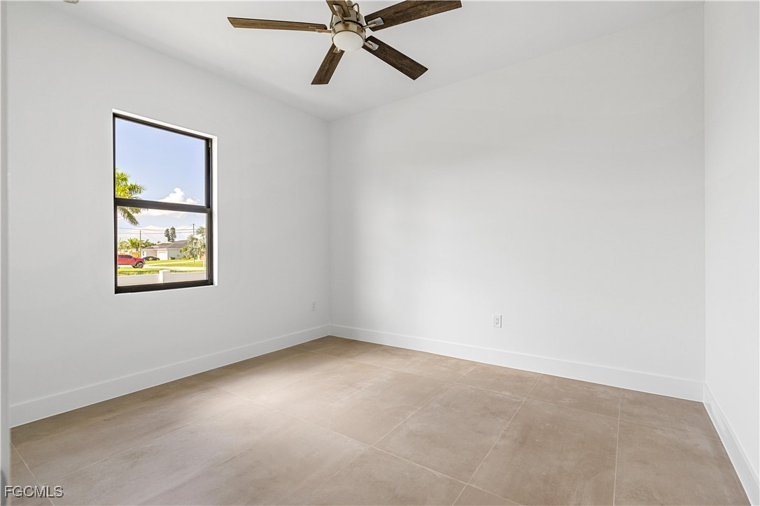 109 NW 35th PL