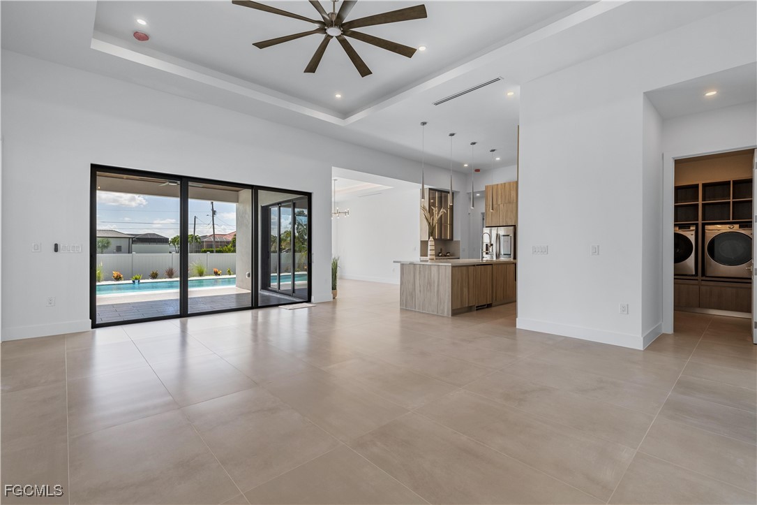 109 NW 35th PL