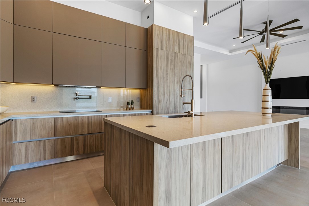 109 NW 35th PL