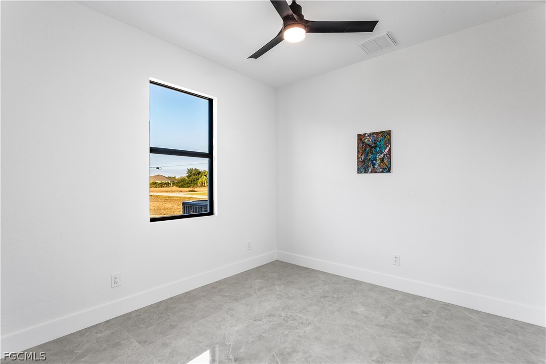 3318 NE 13th PL