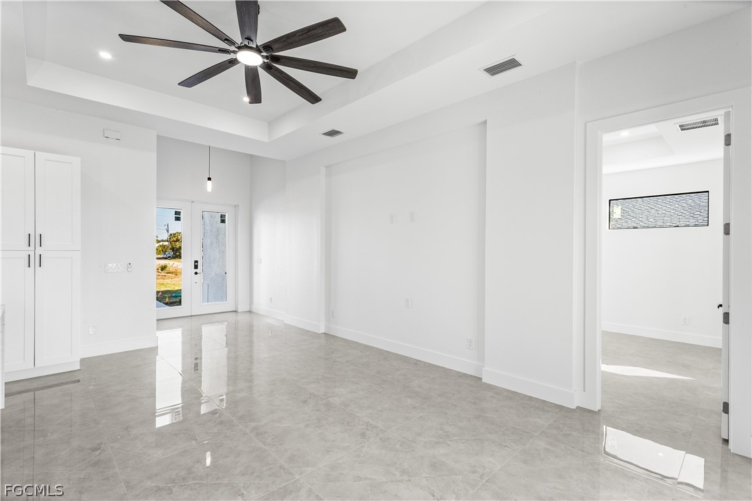 3318 NE 13th PL